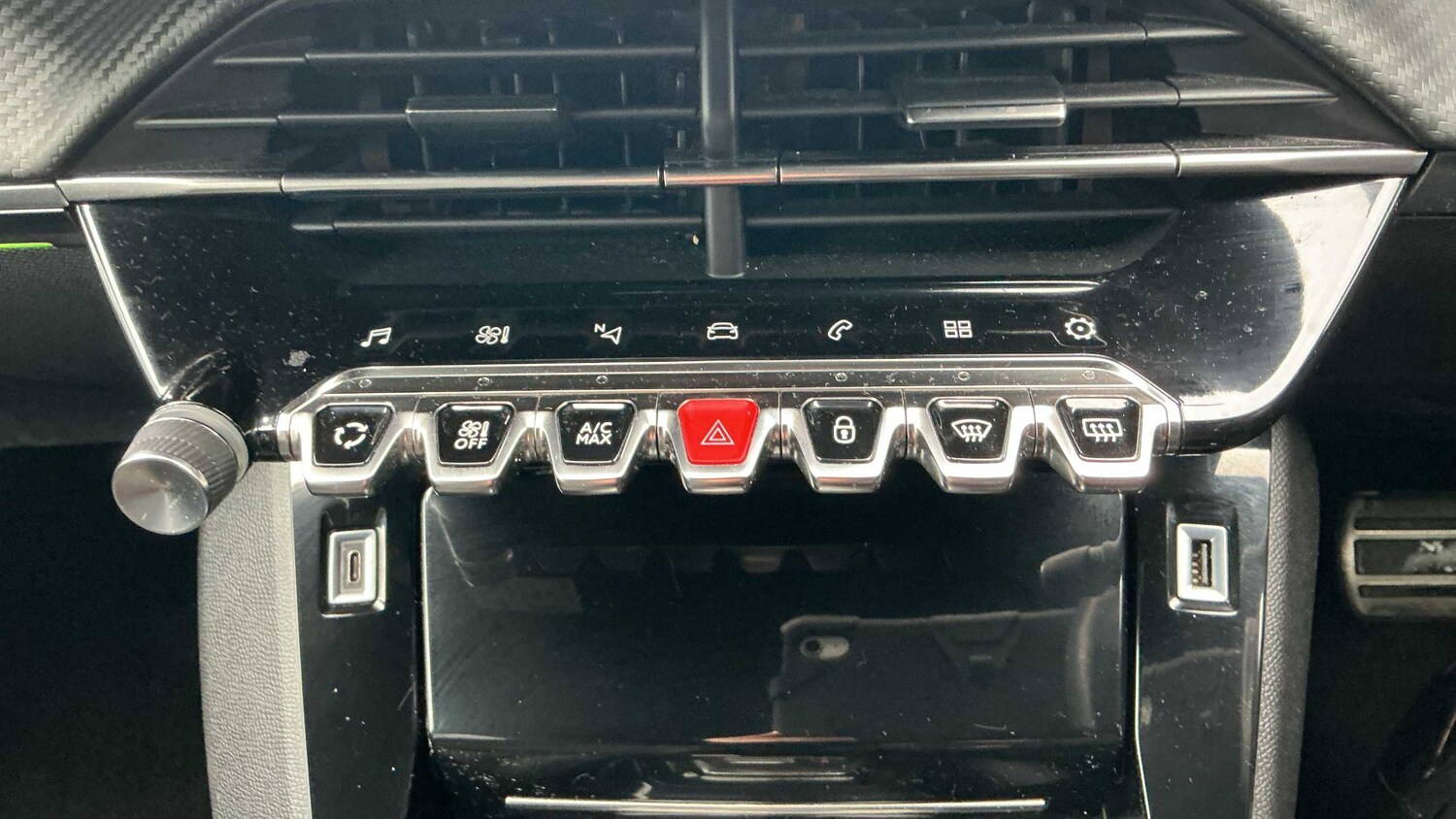 Used Peugeot 208 2022 for sale - 77856373: Photo 21