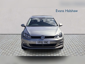 Used Volkswagen Golf 2015 for sale - 79271120: Photo