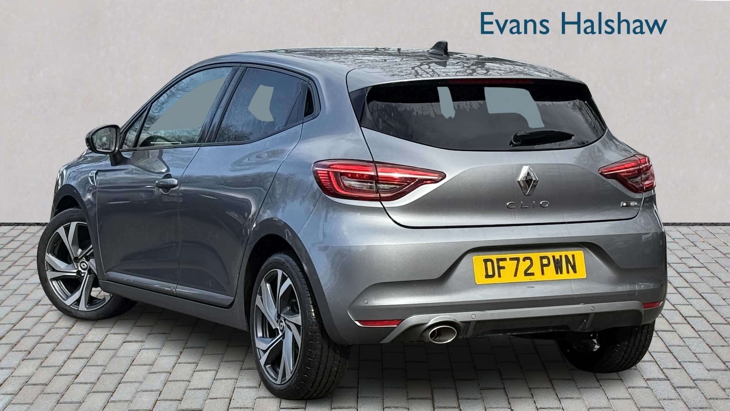 Used Renault Clio 2023 for sale - 77928423: Photo 2