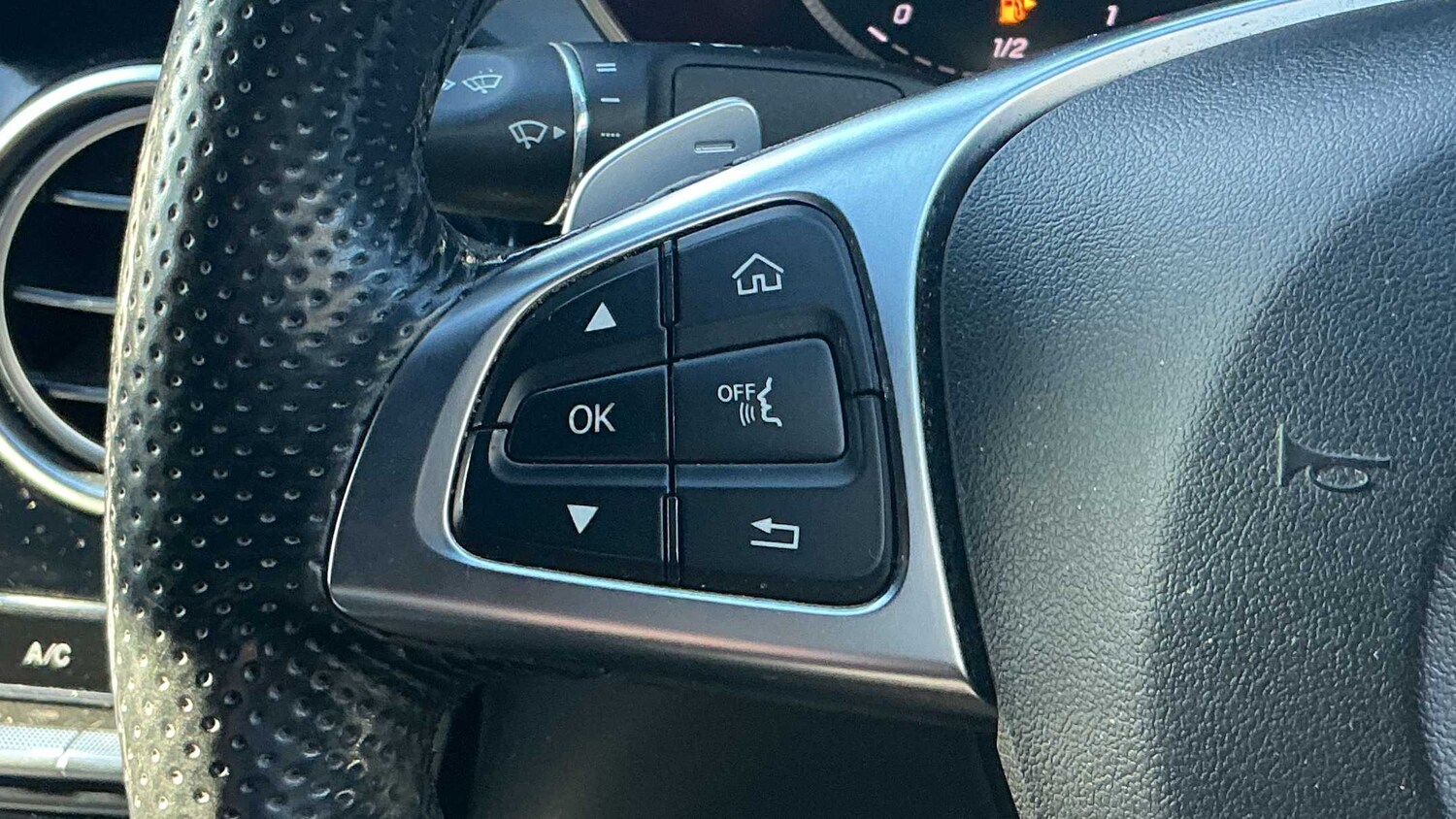 Used Mercedes-Benz GLC for sale - 77861592: Photo 15