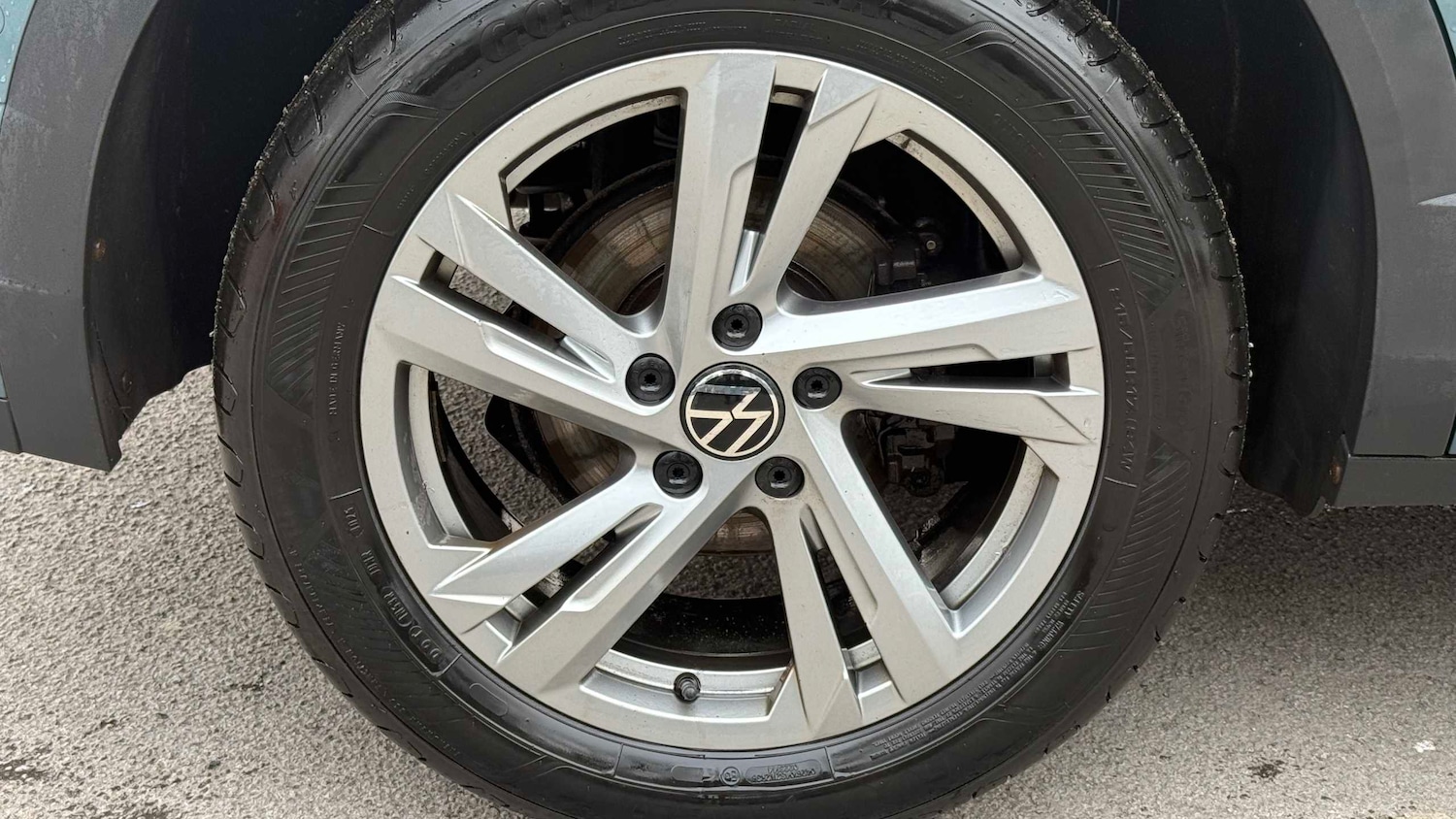 Used Volkswagen T-Roc for sale - 77861268: Photo 3