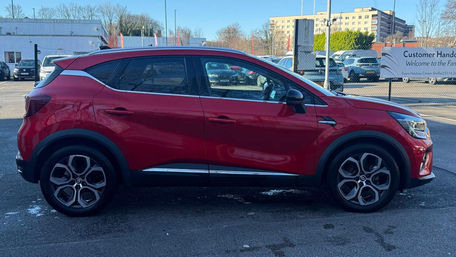 Used Renault Captur for sale - 77862512: Photo 4