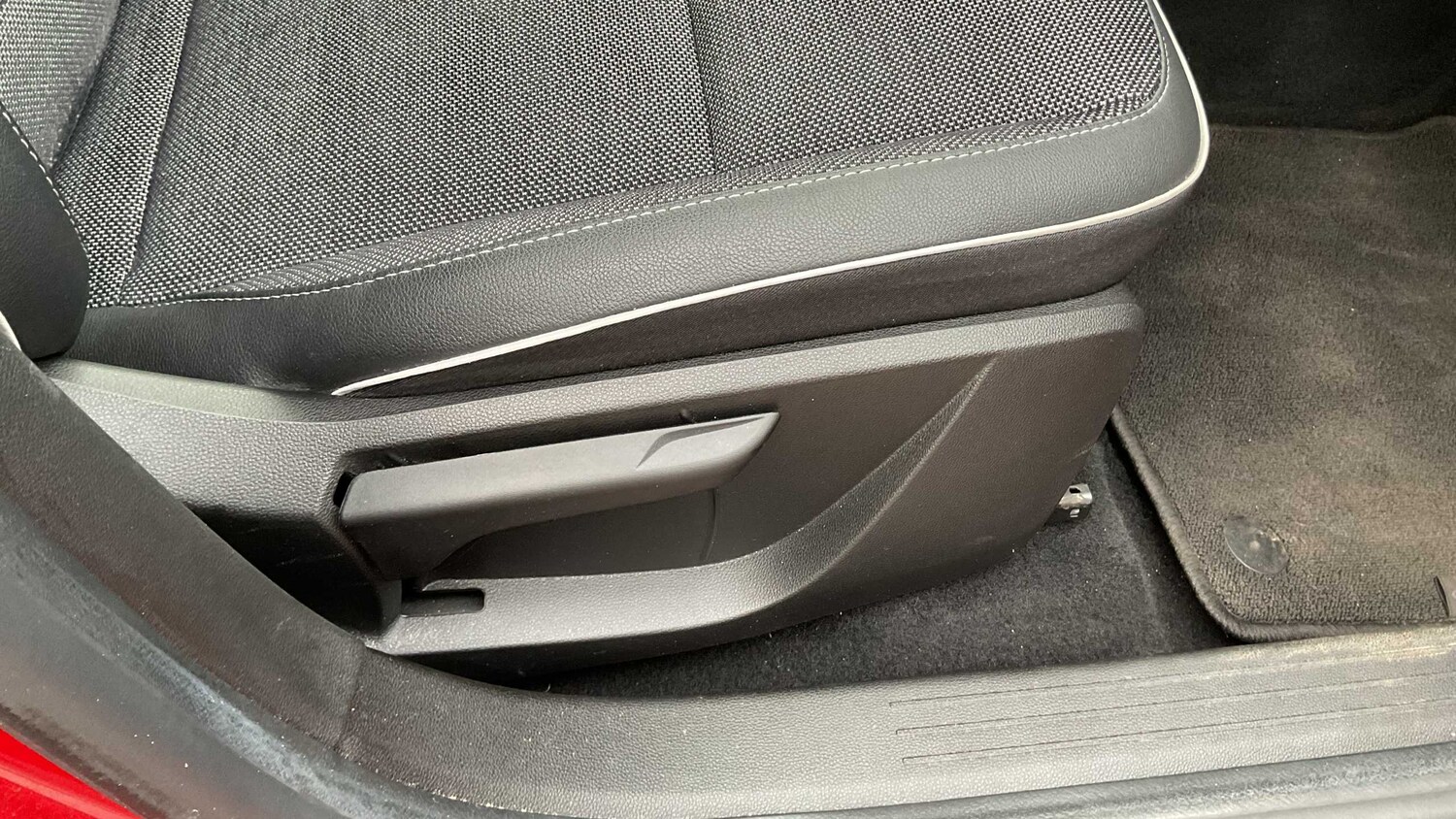 Used Renault Captur for sale - 77862512: Photo 7