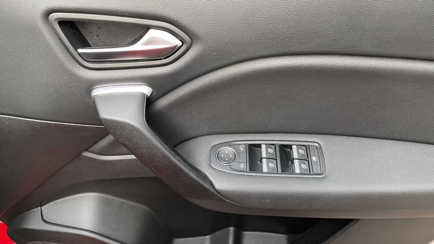 Used Renault Captur for sale - 77862512: Photo 8