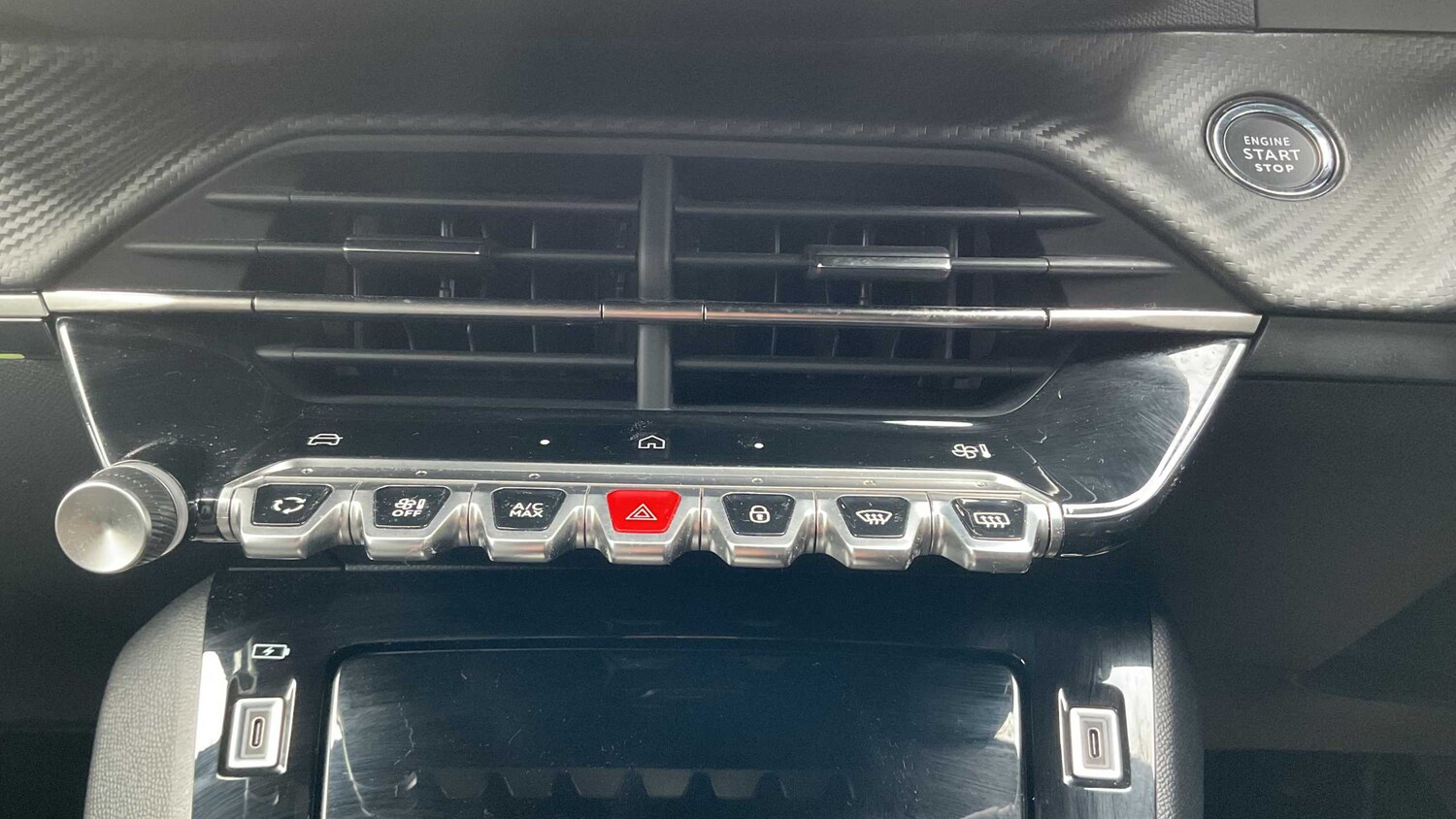 Used Peugeot 2008 for sale - 77858208: Photo 12