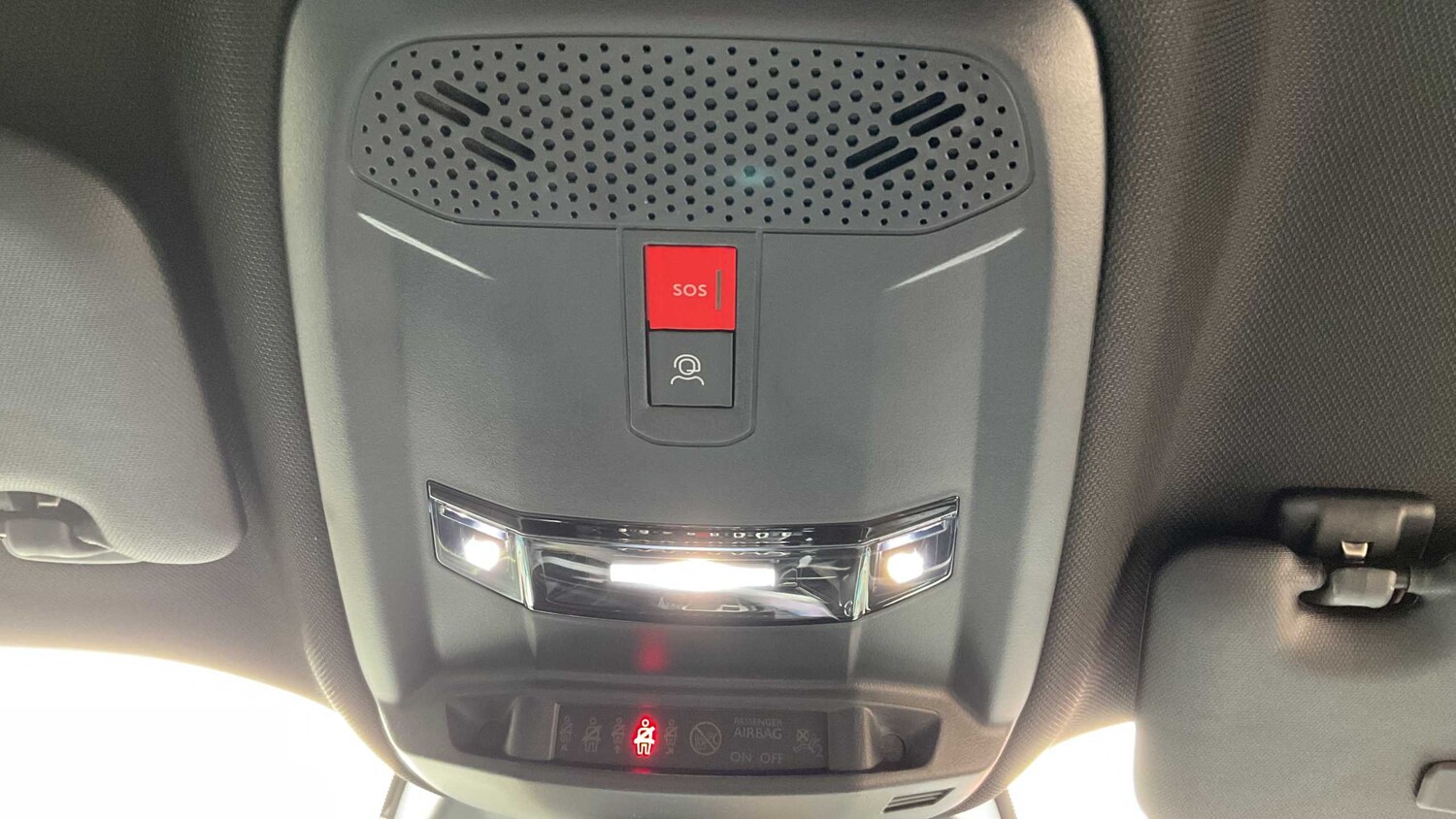 Used Peugeot 2008 for sale - 77858208: Photo 16