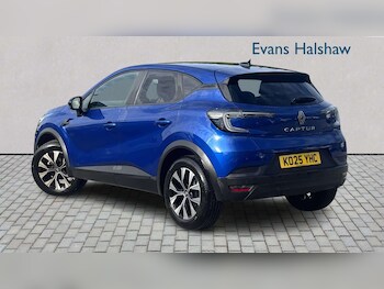 Used Renault Captur 2025 for sale - 77856565: Photo