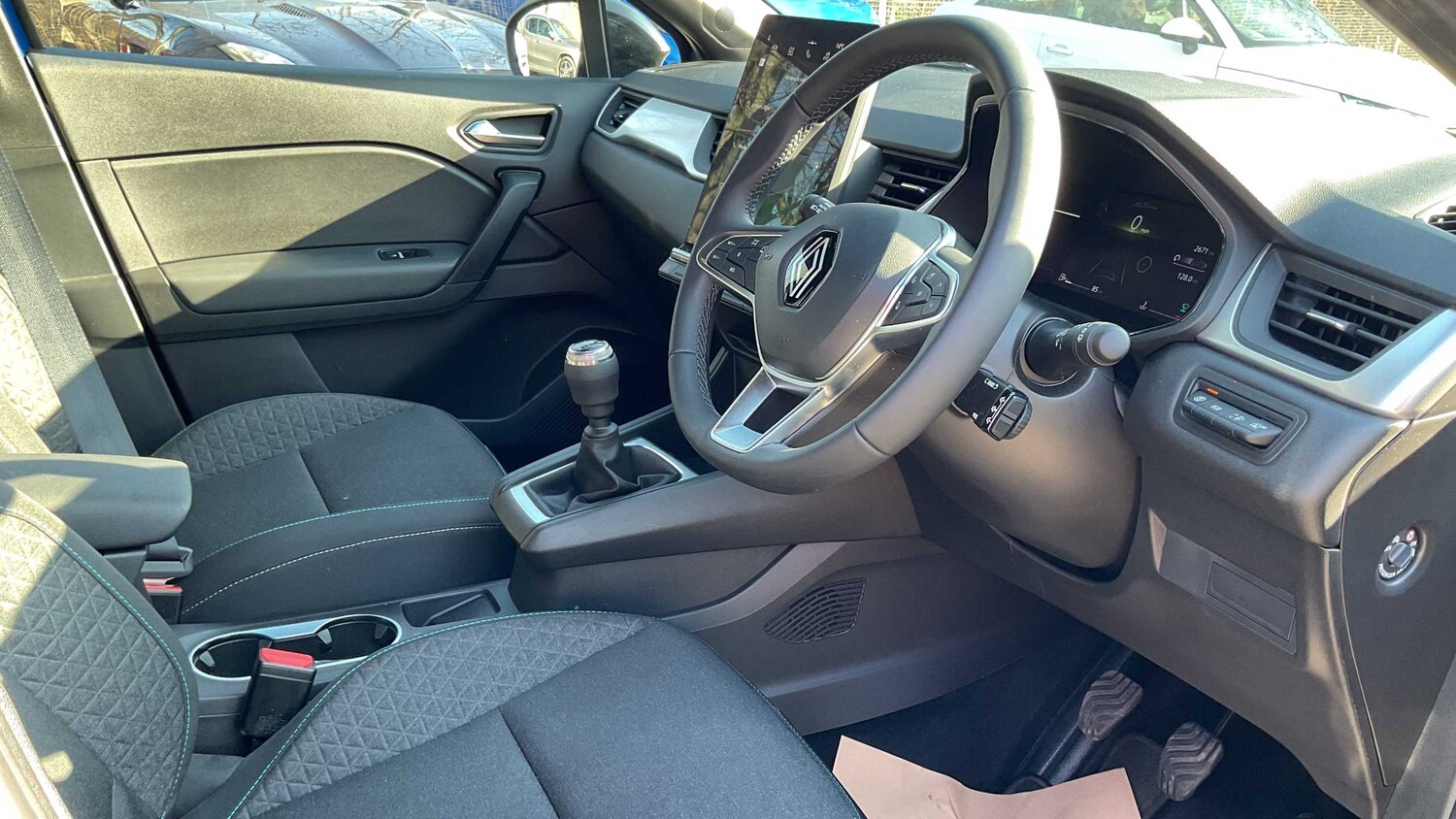 Used Renault Captur 2025 for sale - 77856565: Photo 7