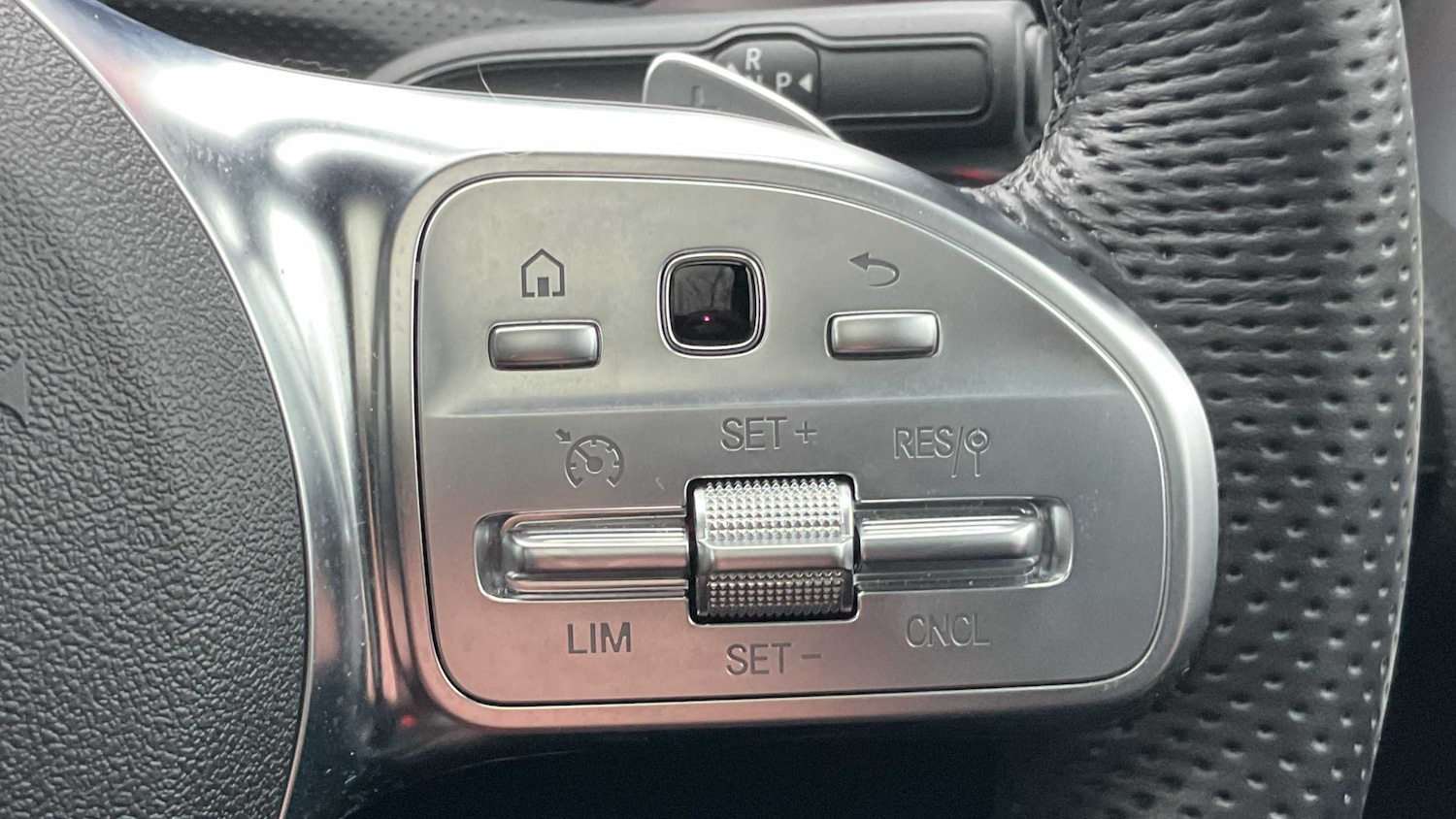 Used Mercedes-Benz CLA for sale - 77862519: Photo 27