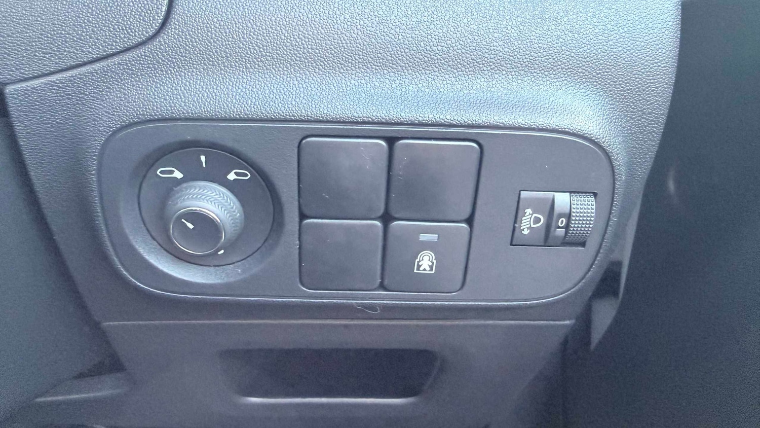 Used Citroen C3 2023 for sale - 77858033: Photo 24