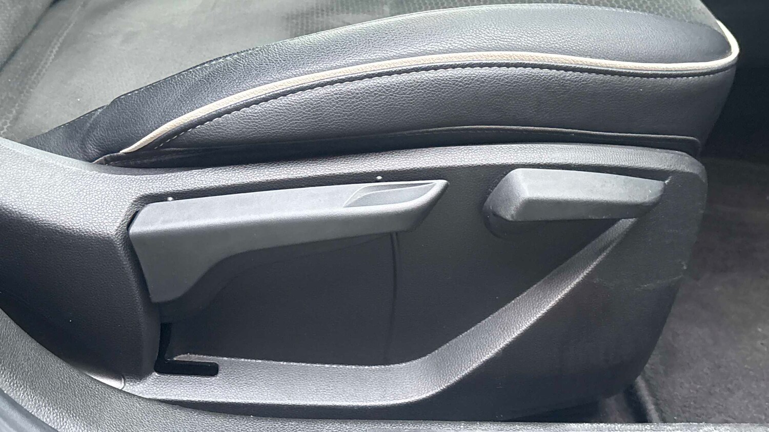 Used Renault Clio 2020 for sale - 77859566: Photo 28