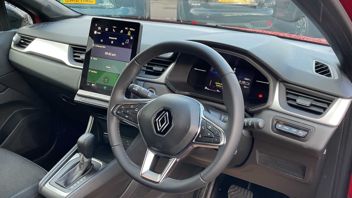 Used Renault Captur 2025 for sale - 77856430: Photo 2