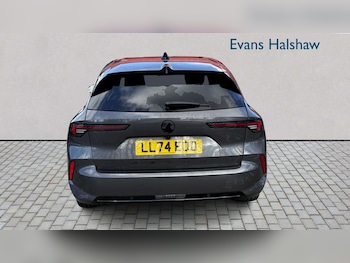 Used Vauxhall Astra 2024 for sale - 78104242: Photo