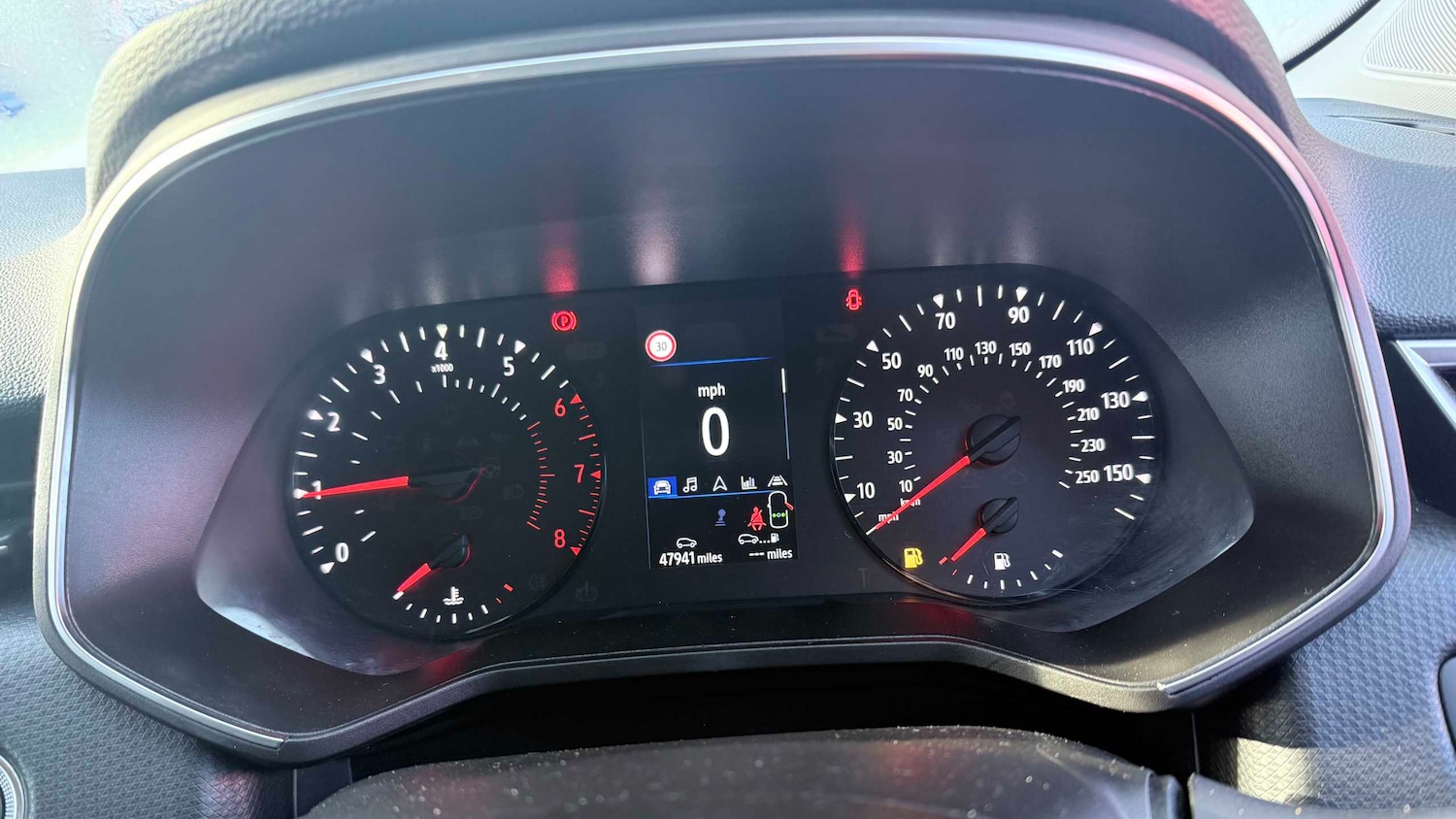 Used Renault Clio for sale - 77857843: Photo 10