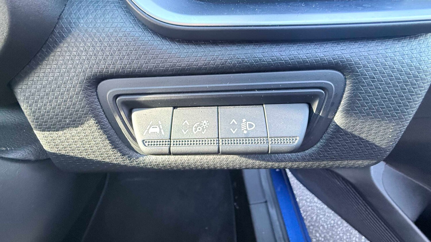 Used Renault Clio for sale - 77857843: Photo 25