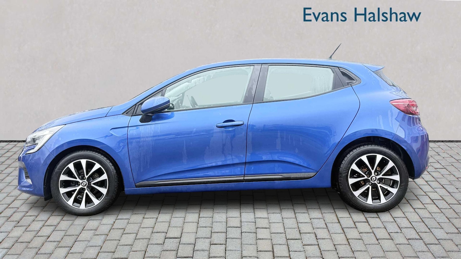 Used Renault Clio for sale - 77857843: Photo 4