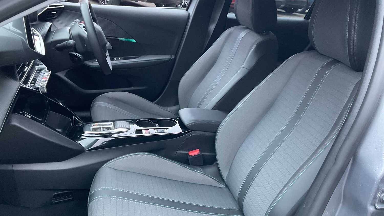 Used Peugeot 208 for sale - 77859101: Photo 12