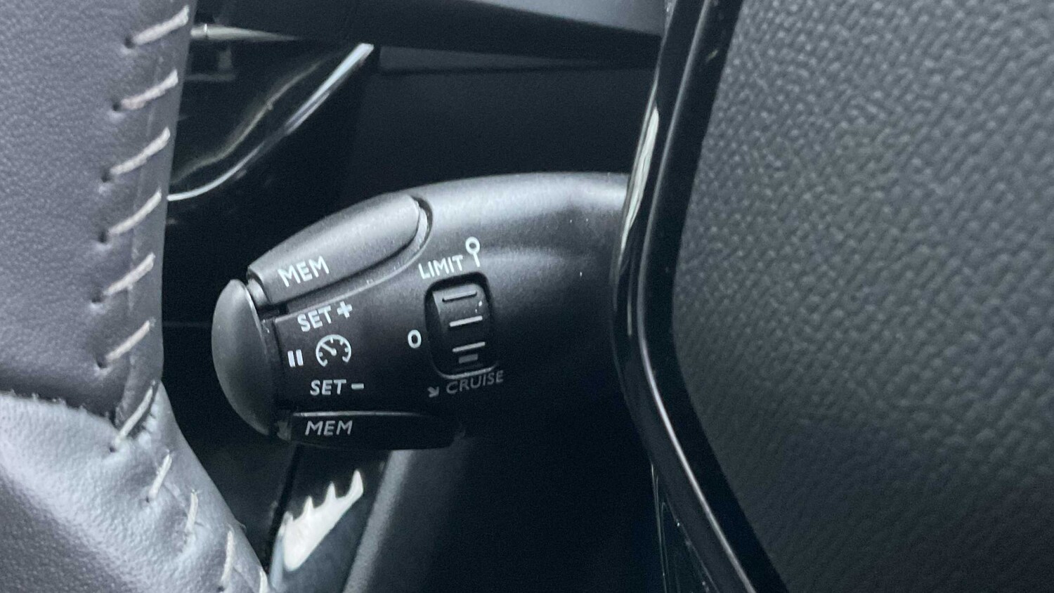 Used Peugeot 208 for sale - 77859101: Photo 16