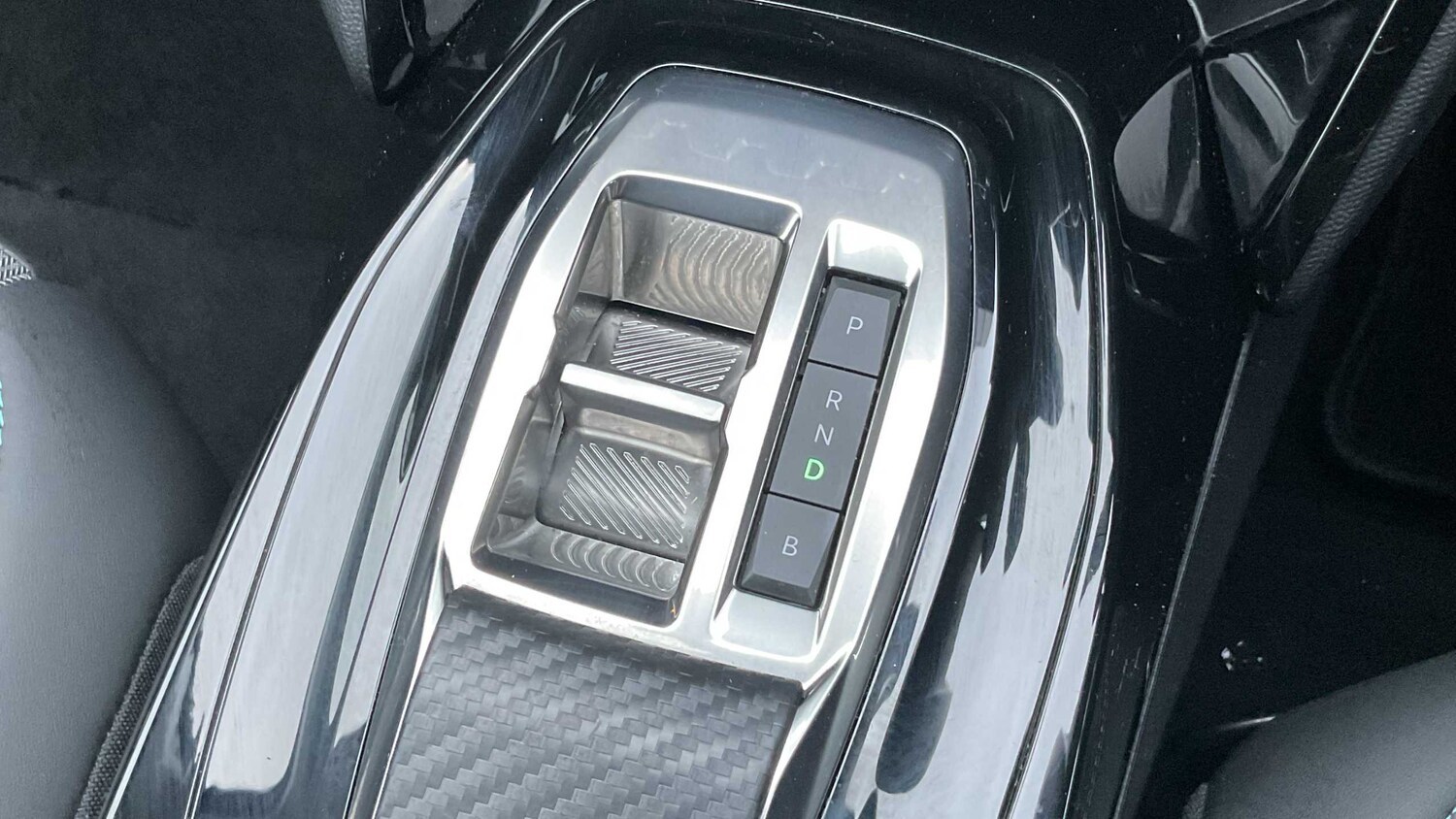 Used Peugeot 208 for sale - 77859101: Photo 25