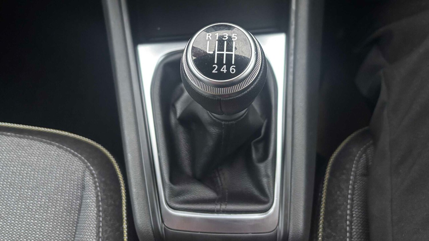 Used Renault Captur for sale - 77862121: Photo 20