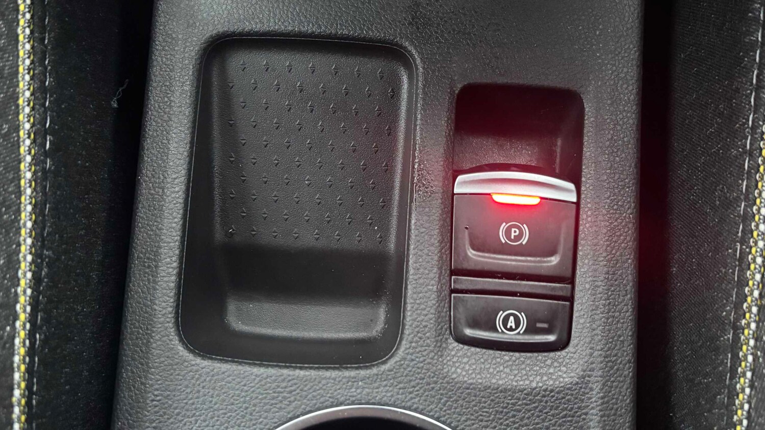 Used Renault Captur for sale - 77862121: Photo 21