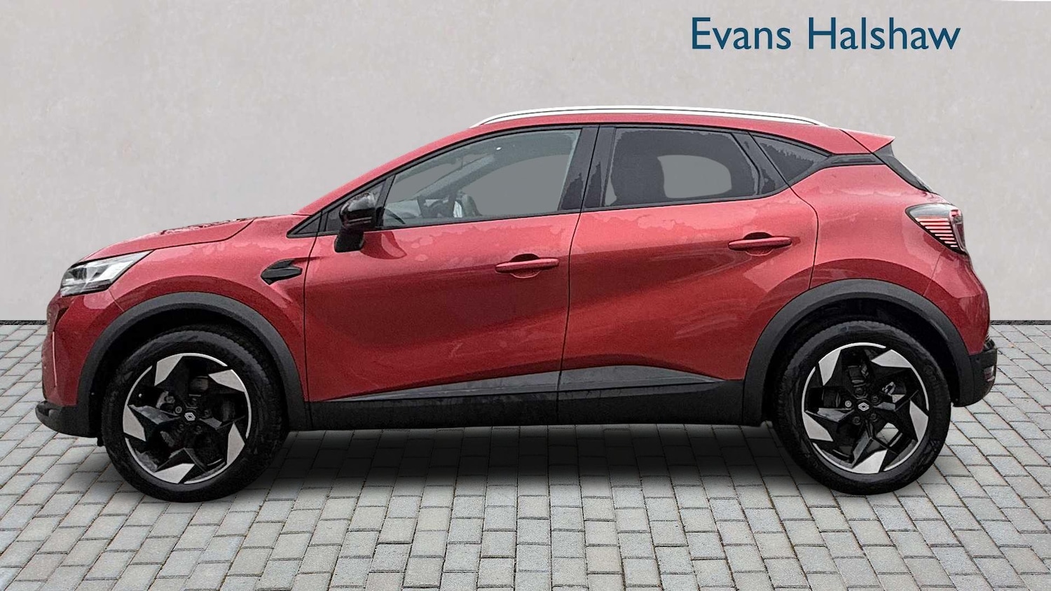 Used Renault Captur for sale - 77862121: Photo 4