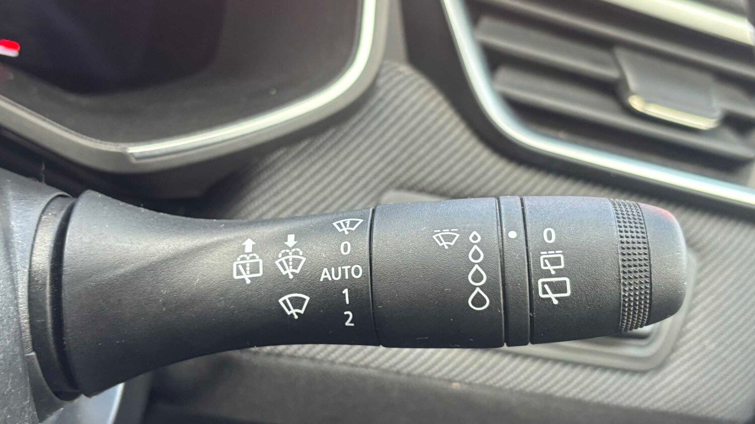 Used Renault Clio 2025 for sale - 77857555: Photo 25