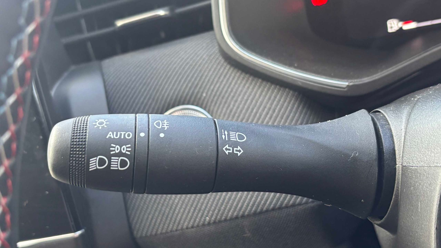 Used Renault Clio 2025 for sale - 77857555: Photo 26