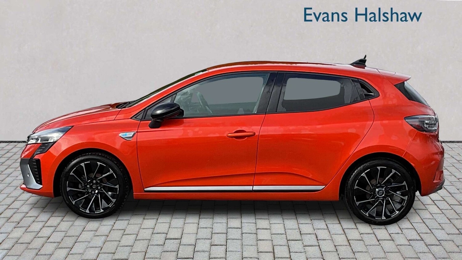 Used Renault Clio 2025 for sale - 77857555: Photo 6