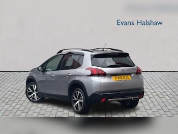 Used Peugeot 2008 2019 for sale - 77859533: Photo