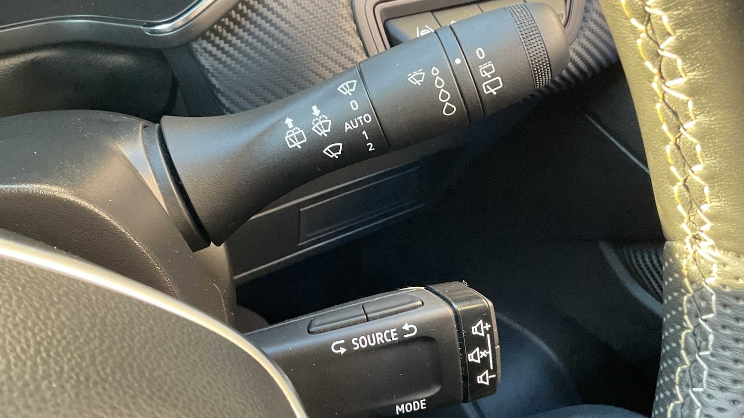 Used Renault Captur 2024 for sale - 78077020: Photo 11