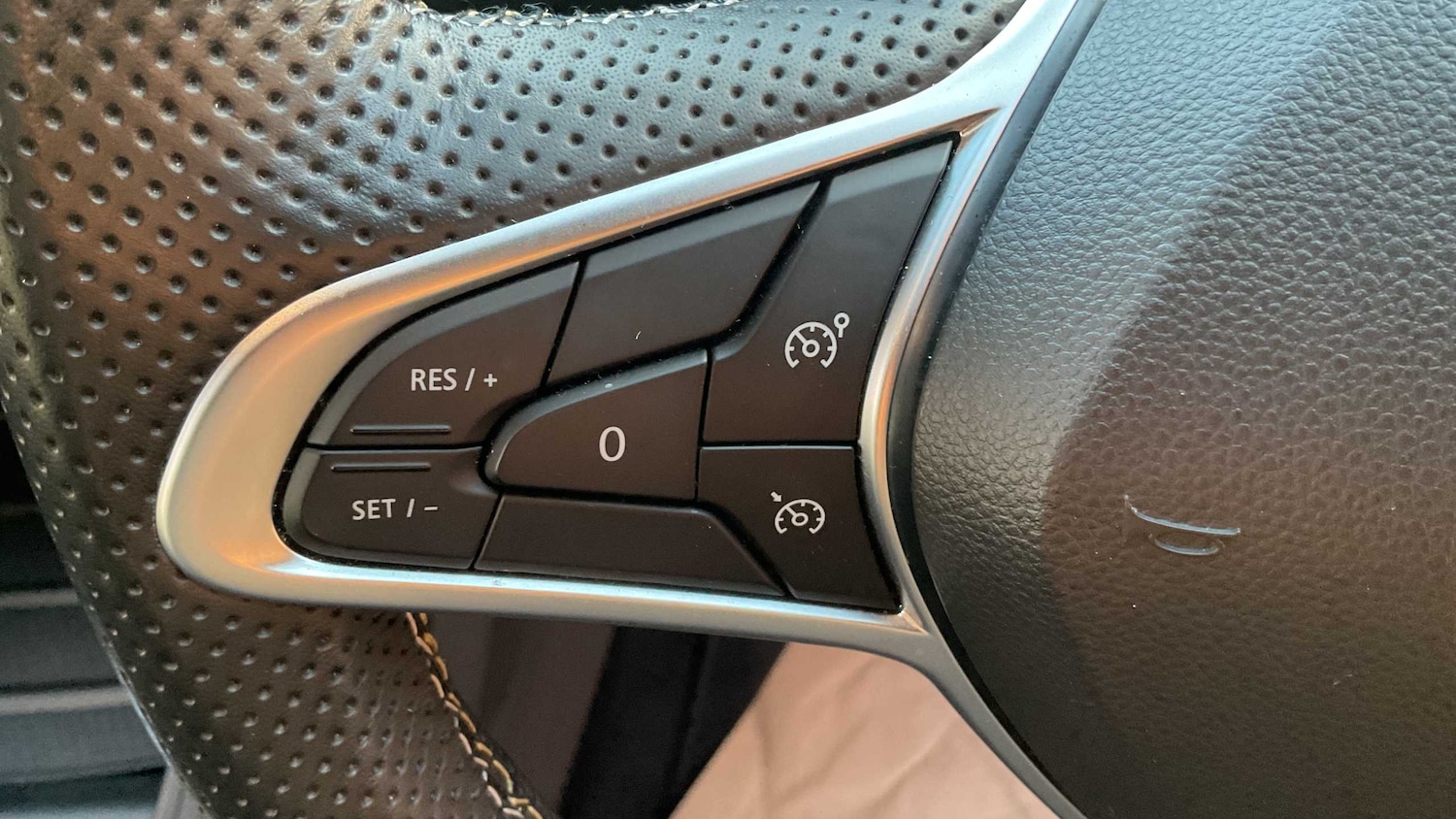 Used Renault Captur 2024 for sale - 78077020: Photo 14