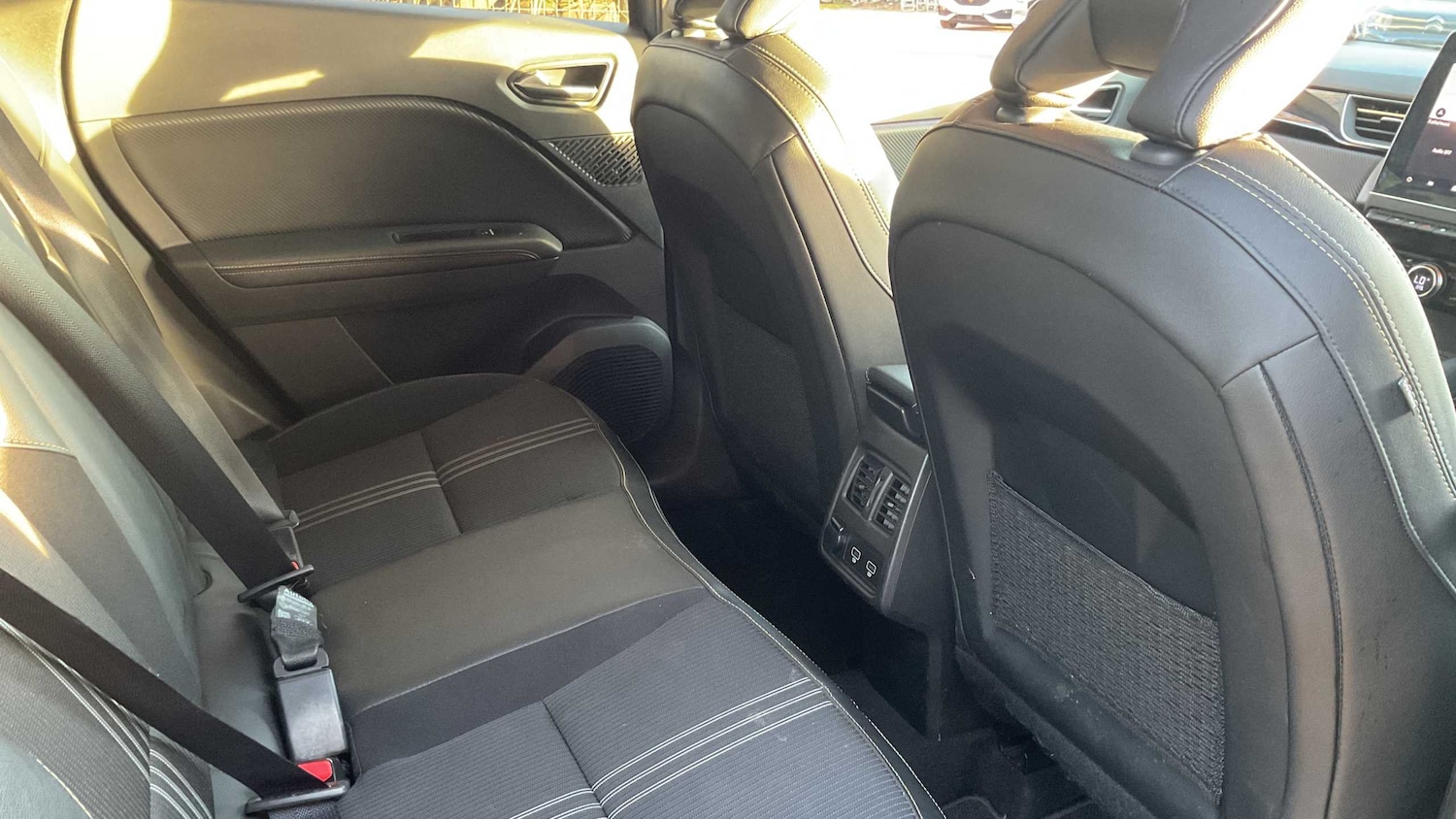 Used Renault Captur 2024 for sale - 78077020: Photo 16