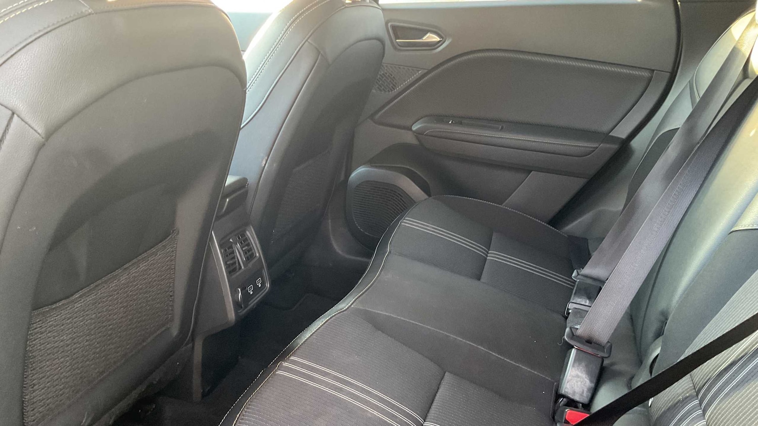 Used Renault Captur 2024 for sale - 78077020: Photo 20