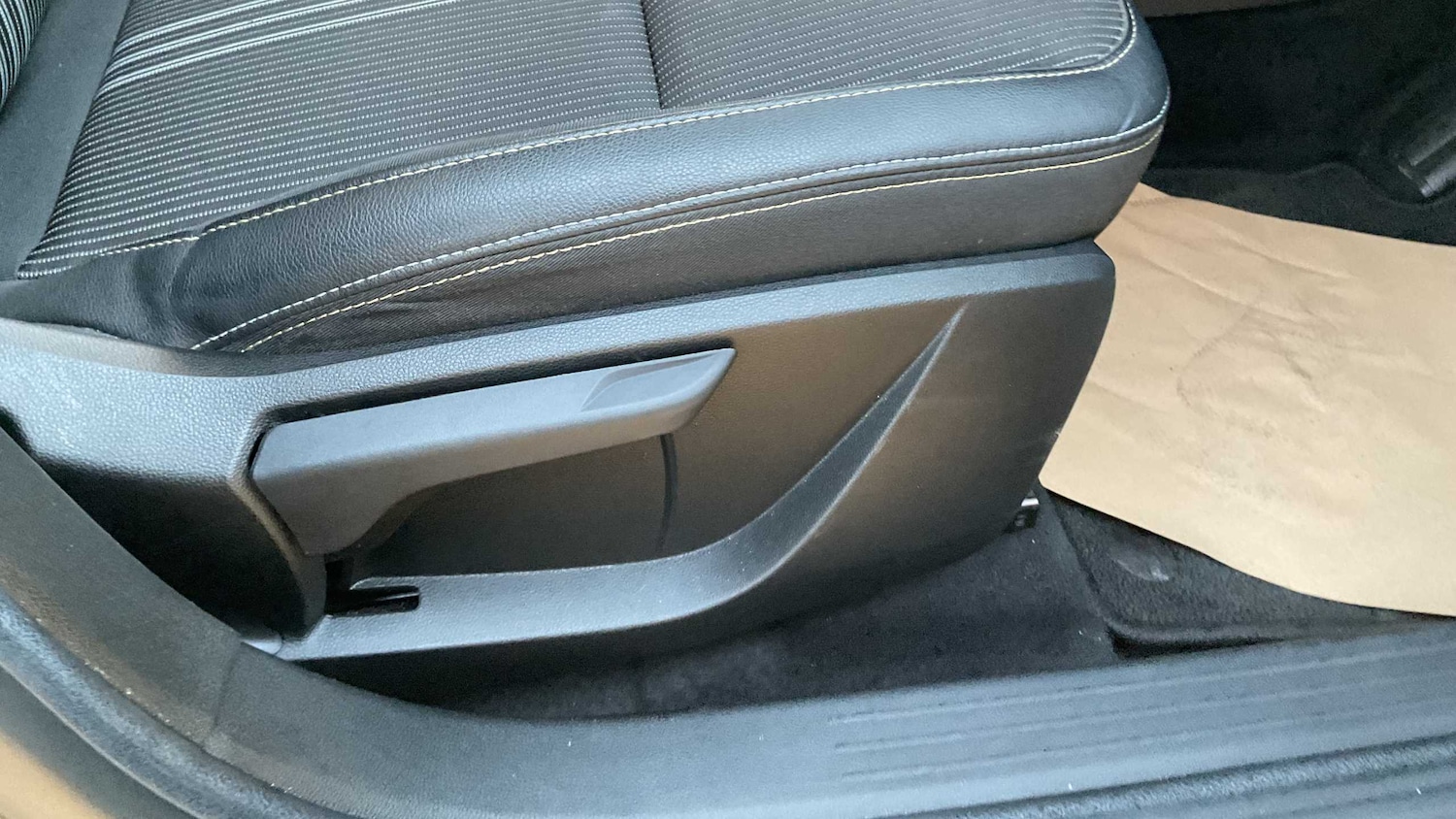 Used Renault Captur 2024 for sale - 78077020: Photo 8