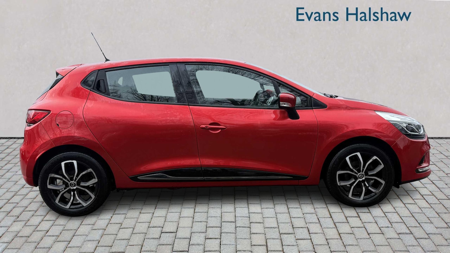 Used Renault Clio for sale - 77862497: Photo 5