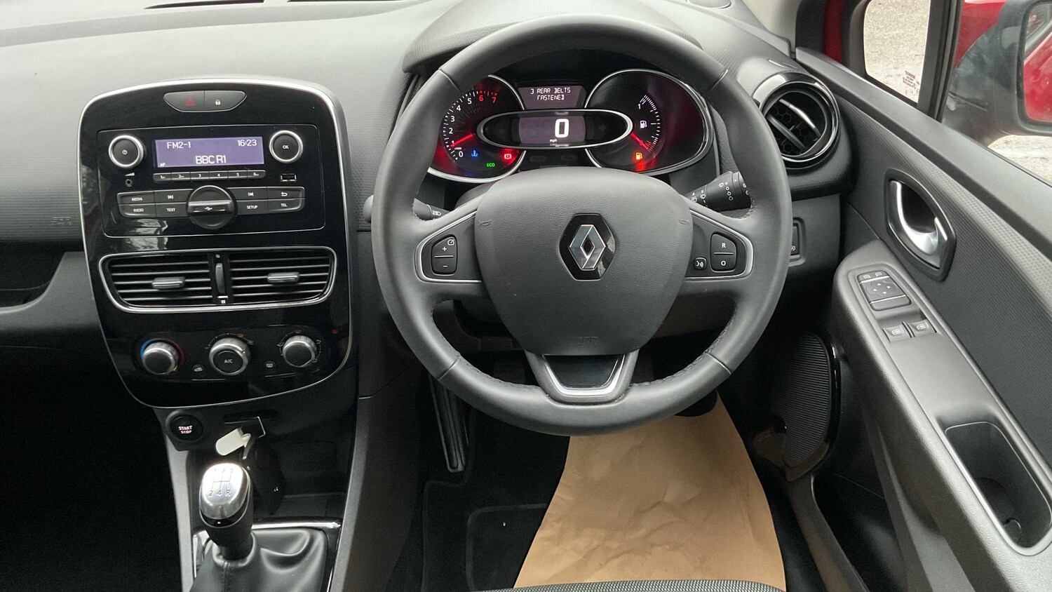 Used Renault Clio for sale - 77862497: Photo 8