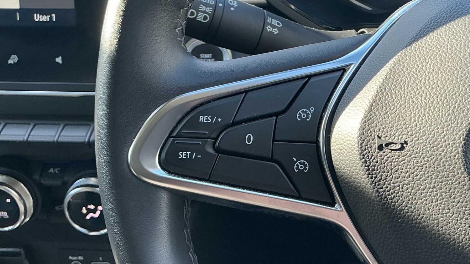 Used Renault Captur for sale - 77862657: Photo 14