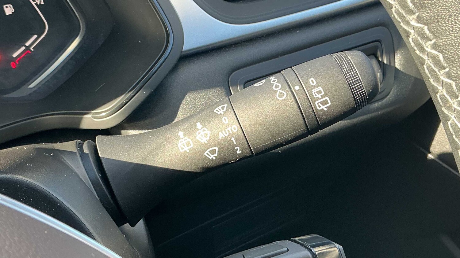 Used Renault Captur for sale - 77862657: Photo 16