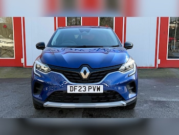 Used Renault Captur 2023 for sale - 77862657: Photo