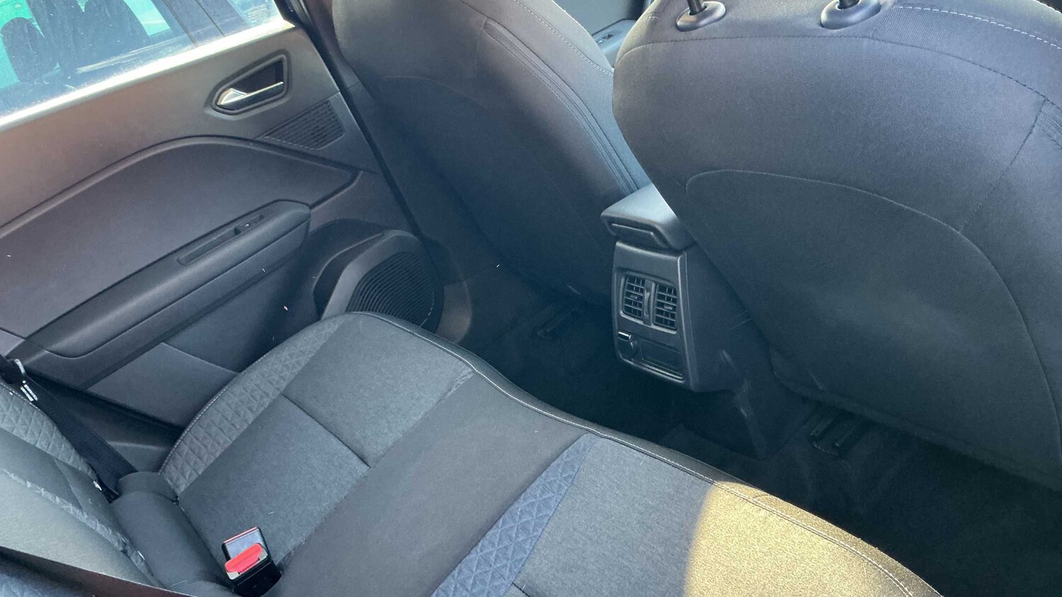 Used Renault Captur for sale - 77862657: Photo 9