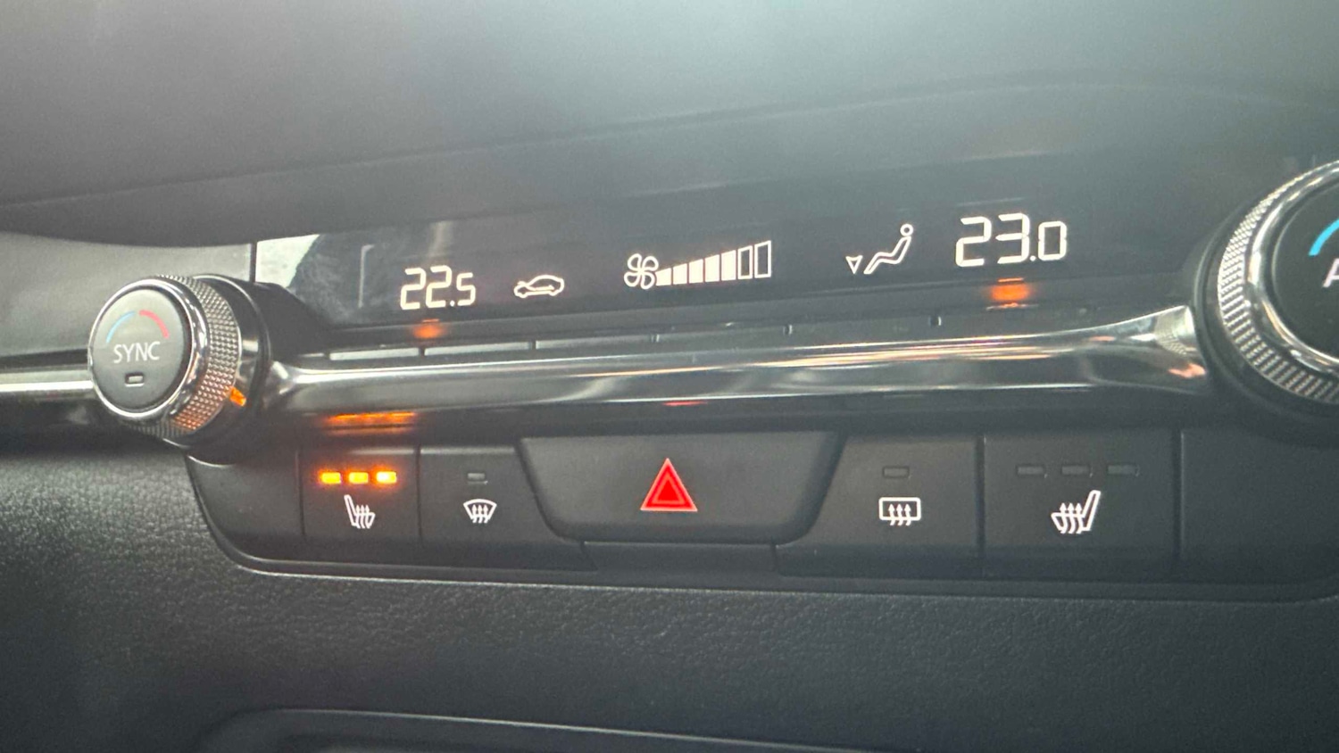 Used Mazda Mazda3 for sale - 77858043: Photo 17