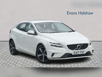 Used Volvo V40 2017 for sale - 78978824: Photo