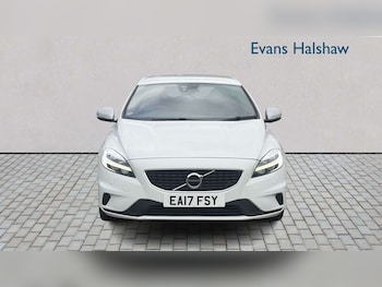 Used Volvo V40 2017 for sale - 78978824: Photo