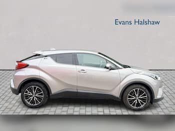 Used Toyota C-HR 2017 for sale - 79648687: Photo