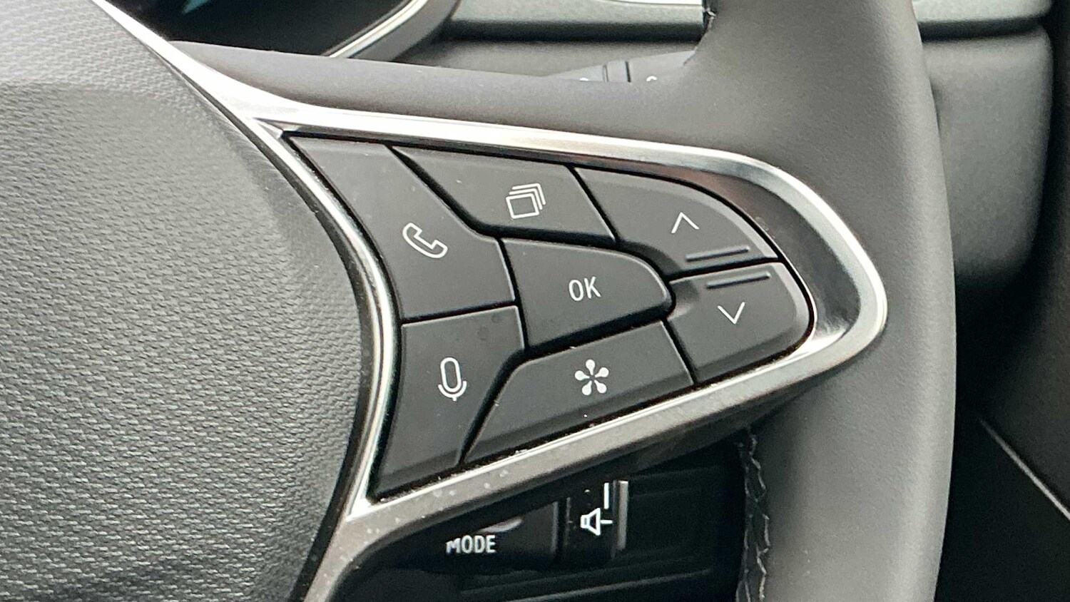 Used Renault Captur for sale - 77860804: Photo 13