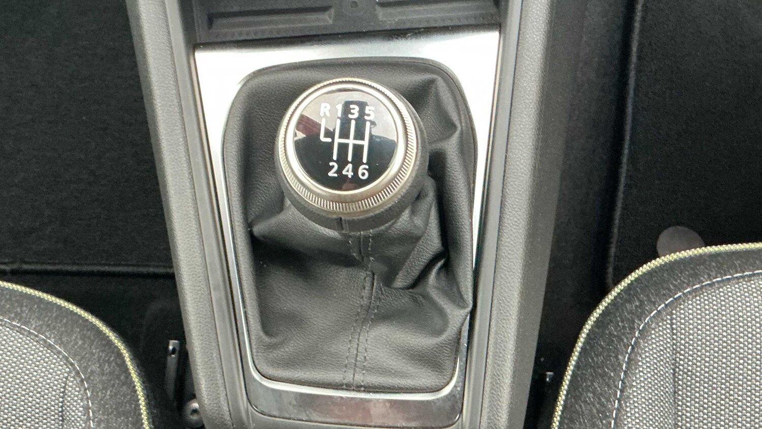 Used Renault Captur for sale - 77860804: Photo 19