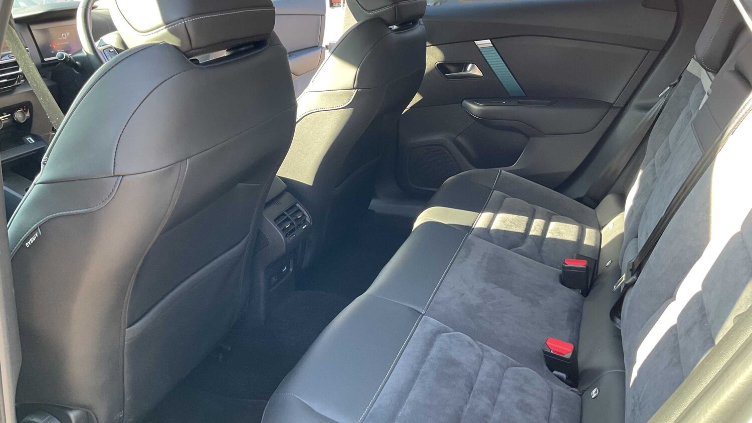 Used Citroen C4 2023 for sale - 77859139: Photo 10