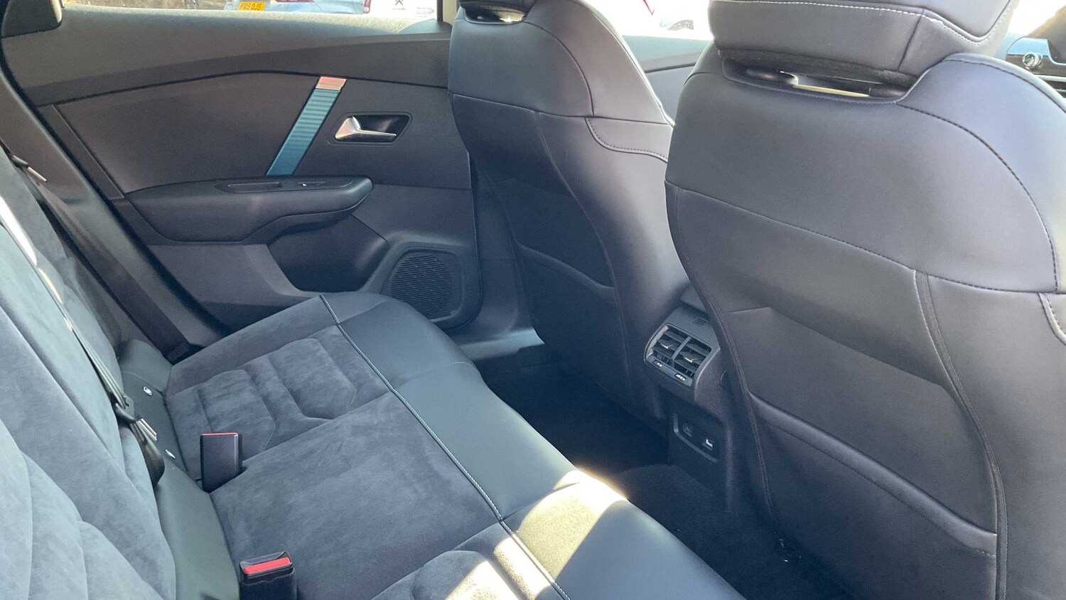 Used Citroen C4 2023 for sale - 77859139: Photo 9