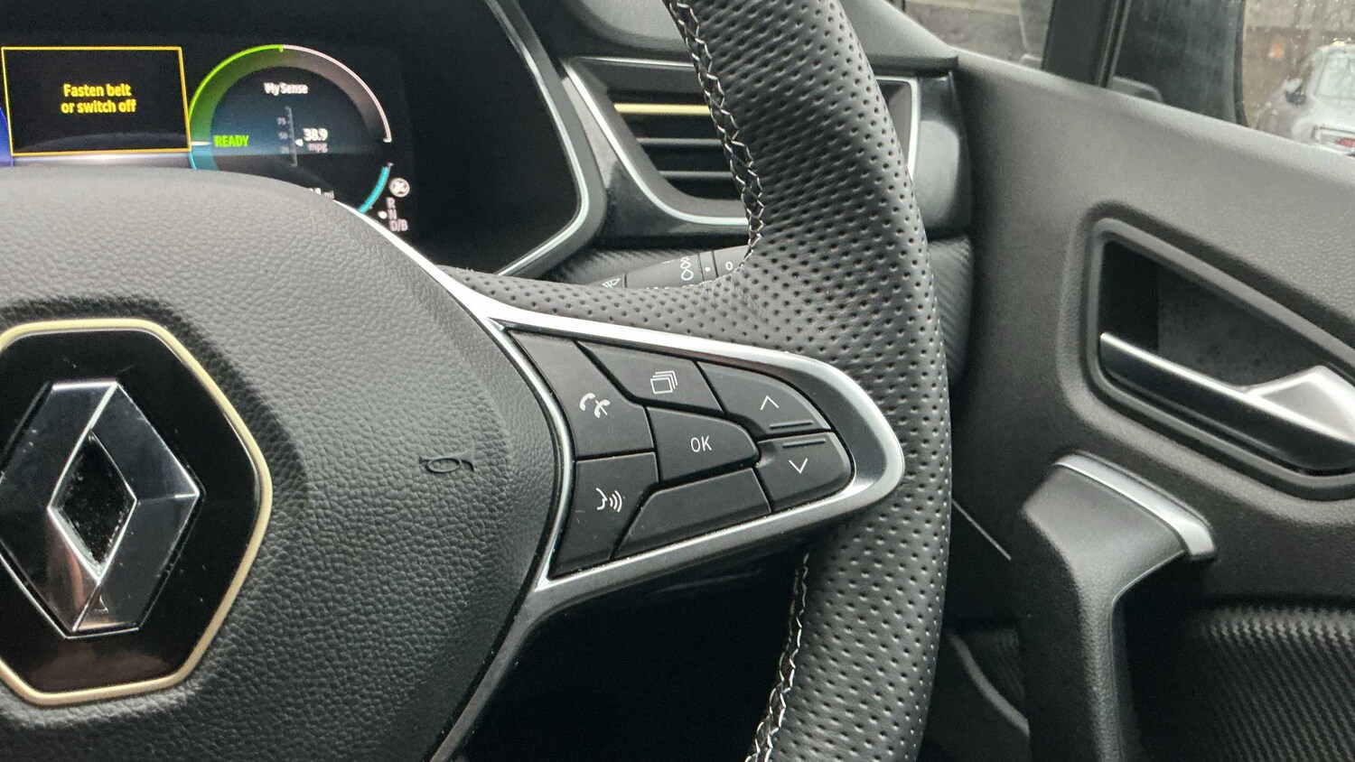 Used Renault Captur 2024 for sale - 77859332: Photo 15